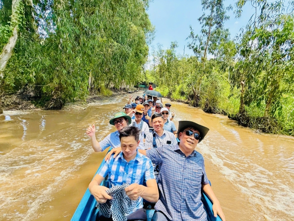 Tour Cần Thơ  - An Giang - Châu Đốc - Miếu Bà Chúa Xứ - Rừng Tràm Trà Sư - Cánh Đồng Tà Pạ 1 ngày  | Khởi hành hằng ngày