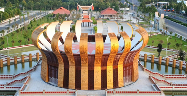 XUÔI DÒNG LỊCH SỬ - ĐẤT TÂY ĐÔ | ĐỀN THỜ VUA HÙNG - KHÁM LỚN CẦN THƠ – LÀNG DU LỊCH MỸ KHÁNH
