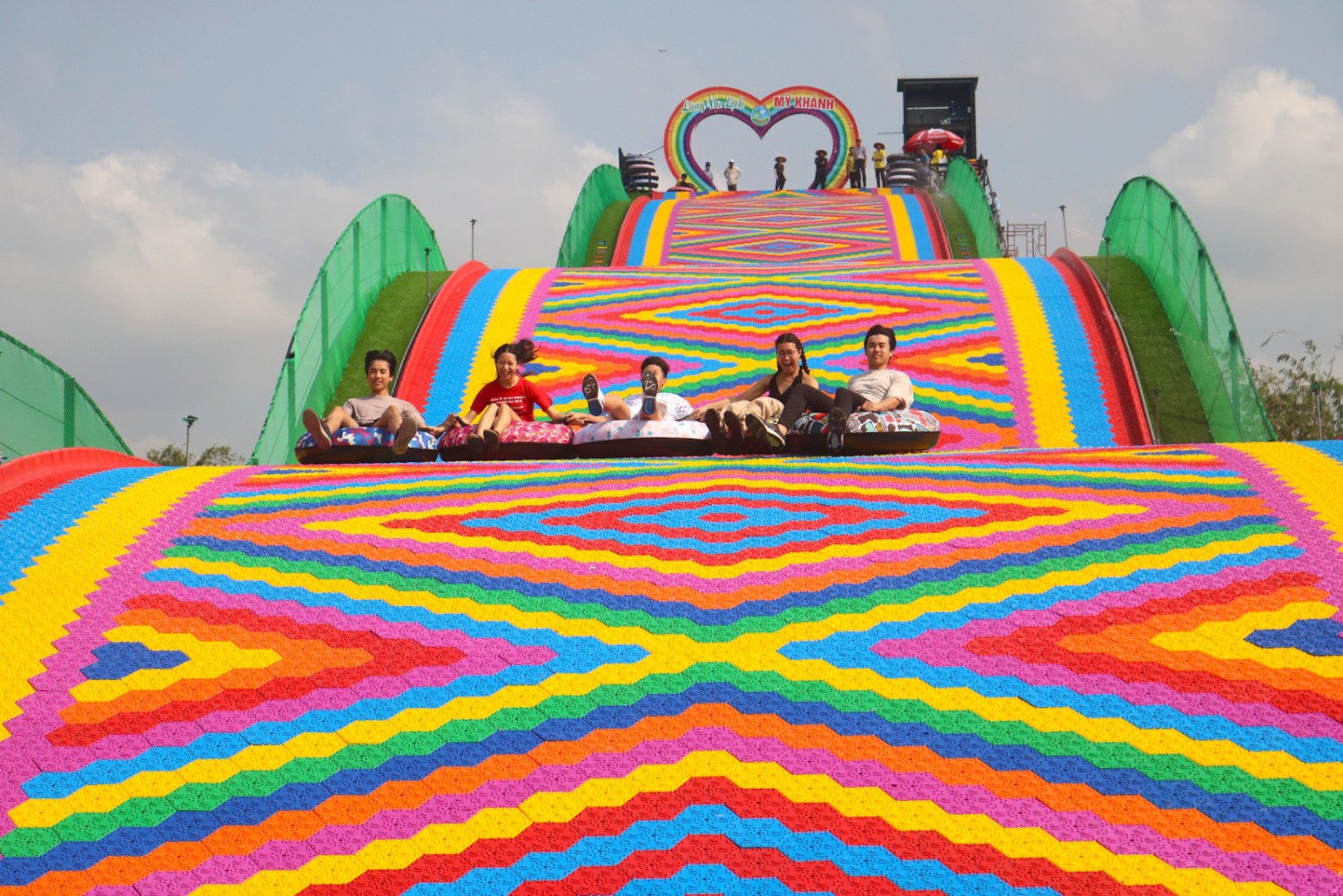 Cầu trược Phao khô tại Mỹ Khánh