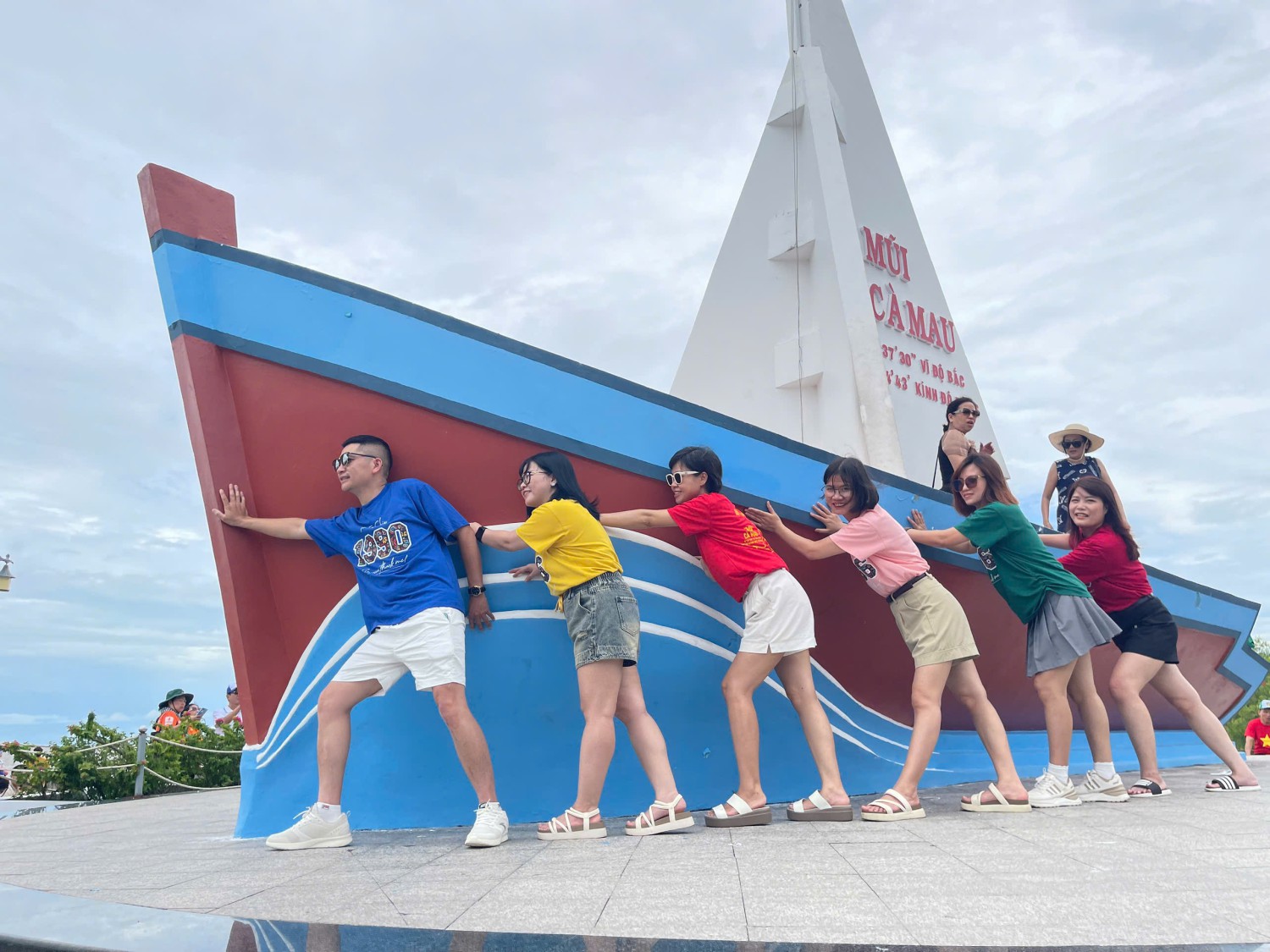 Biểu tượng Mũi tàu